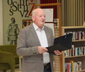 Spomin na zgodovinarja in pesnika dr. Dušana Ludvika 2